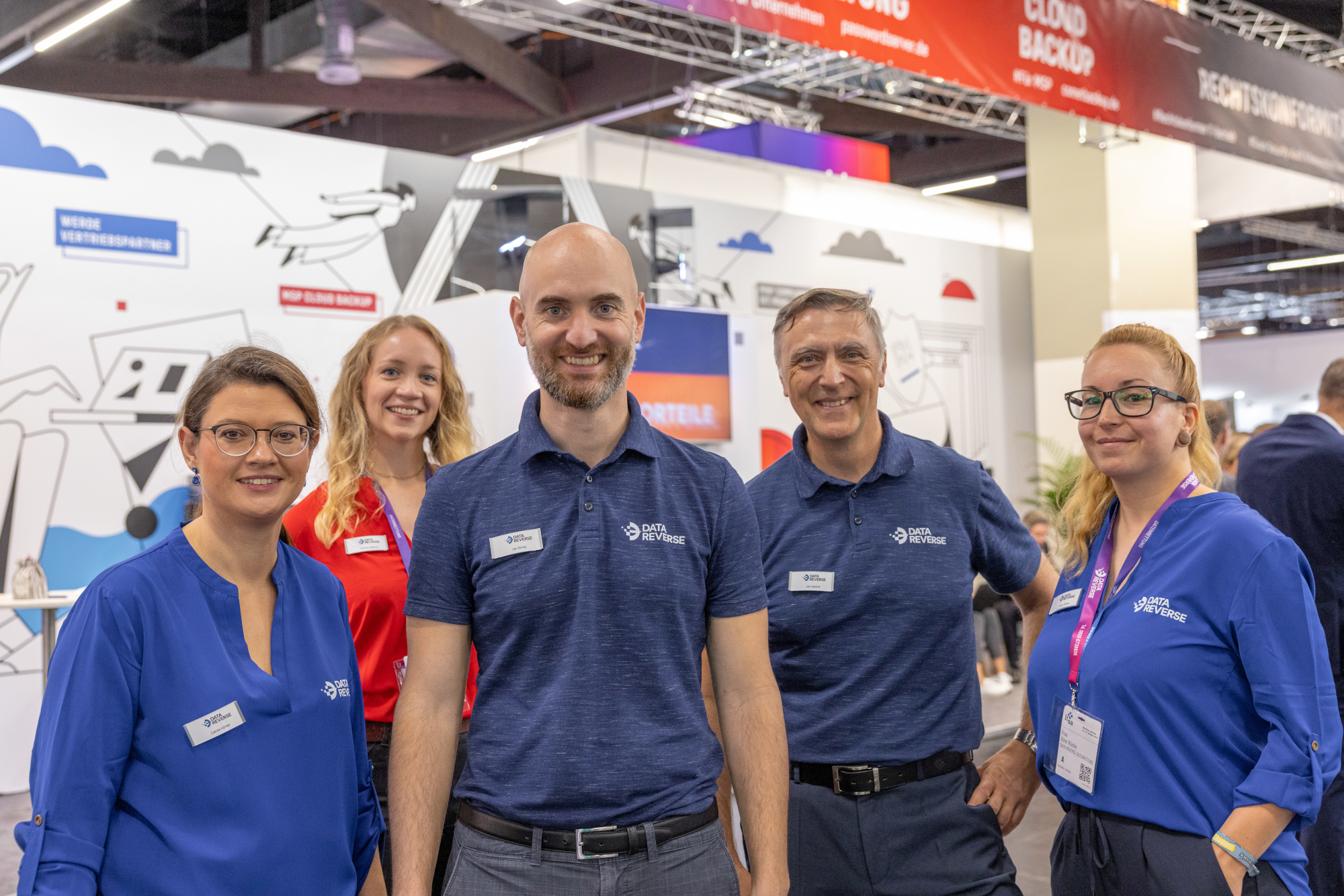 Data REVERSE® Team